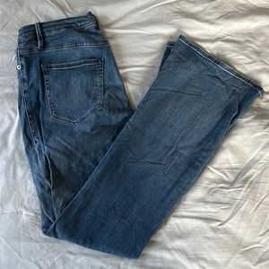 Good American Good Flare Jeans Size 10/30